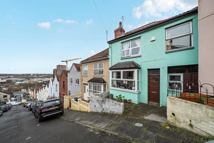 6 Bedroom End Of Terrace House For Sale In Summer Hill, Totterdown, Bristol, BS4