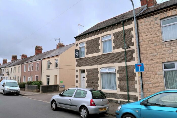 3 Bedroom End Of Terrace House To Rent In Glamorgan Street, Cardiff, CF5