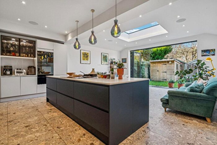 5 Bedroom Semi Detached House For Sale In Gilpin Avenue, London, SW14