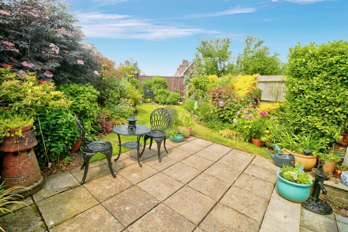 2 Bedroom Semi-Detached House For Sale In Grove Road, Tatsfield, Westerham, TN16