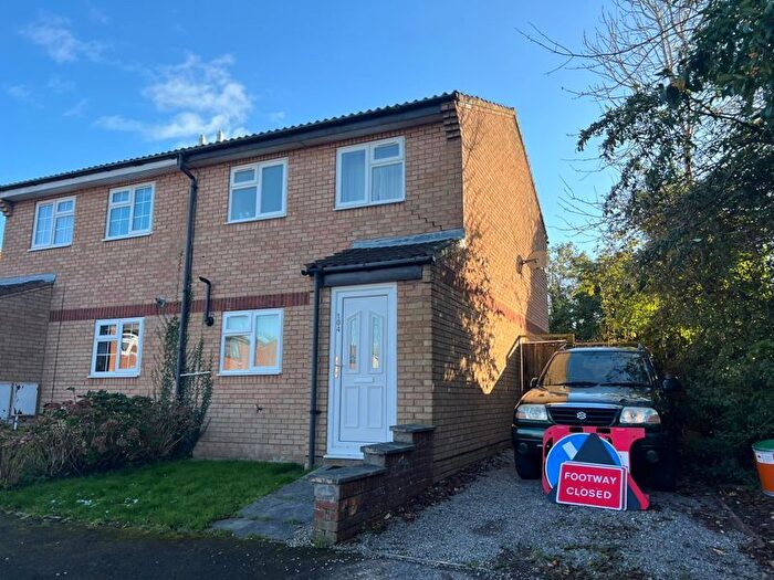 3 Bedroom Semi-Detached House To Rent In Amberley Road, Patchway, Bristol, BS34