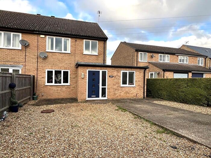 4 Bedroom Semi Detached House For Sale In Huntingdon Road, Chatteris, Cambs, PE16