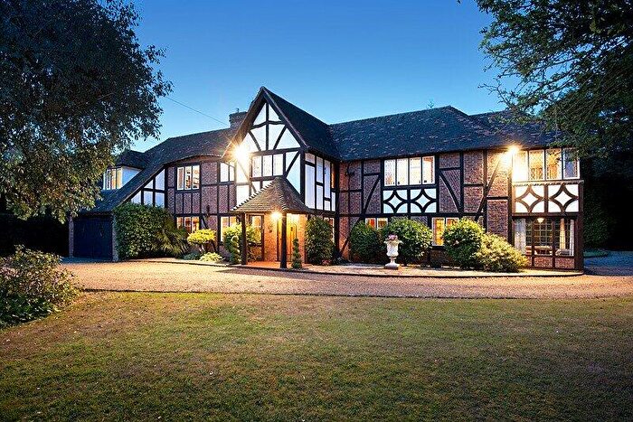 5 Bedroom Detached House For Sale In Ashley Park Avenue, Ashley Park, KT12