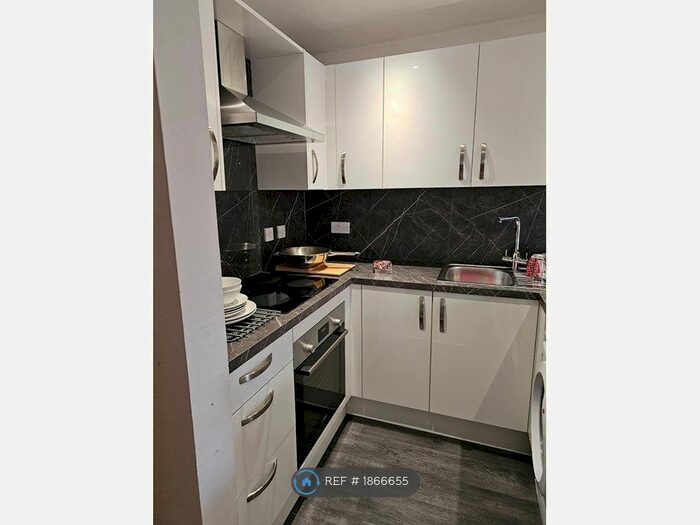 1 Bedroom Flat To Rent In St Benedicts Close, London, SW17