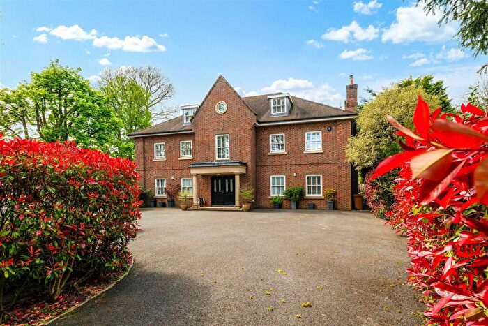 5 Bedroom Detached House For Sale In Egmont Park Road, Walton On The Hill, KT20
