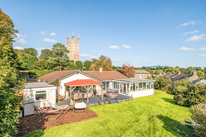 5 Bedroom Detached Bungalow For Sale In North Hill, Launceston, PL15