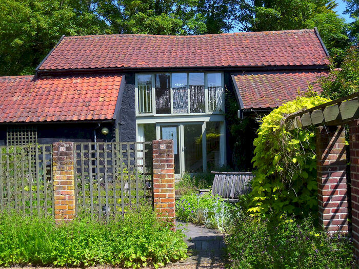 1 Bedroom Barn Conversion To Rent In Burston, IP22