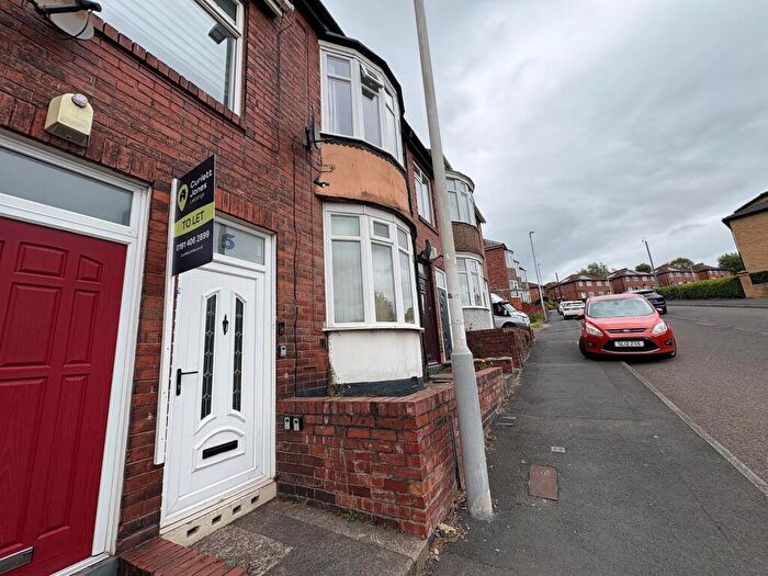 2 Bedroom Apartment To Rent In Carr Hill Road, Gateshead, Newcastle Upon Tyne, NE9