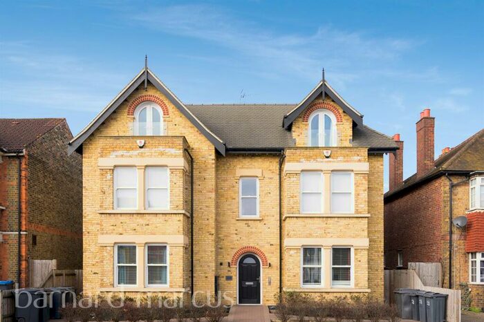 2 Bedroom Apartment To Rent In Brighton Road, South Croydon, CR2