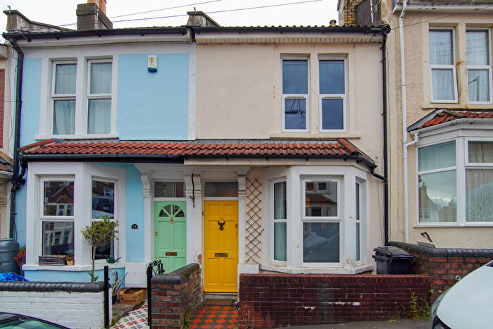 3 Bedroom Terraced House To Rent In Hengaston Street, Bedminster, BS3