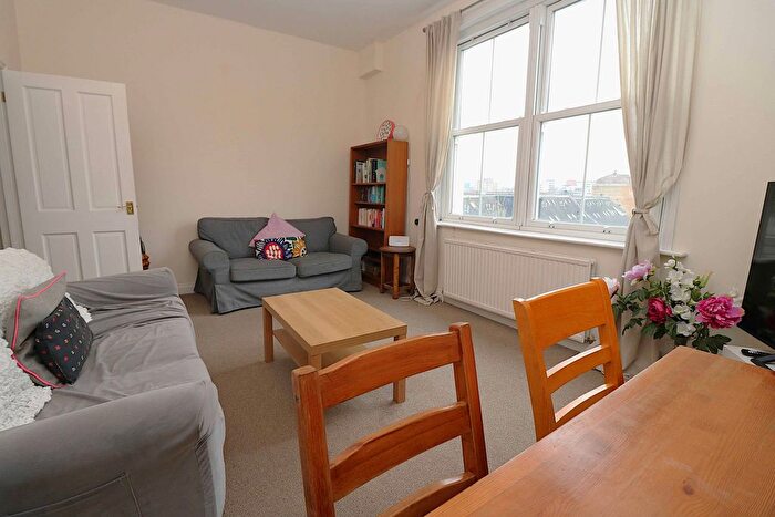 2 Bedroom Flat To Rent In Bride Street, London, N7