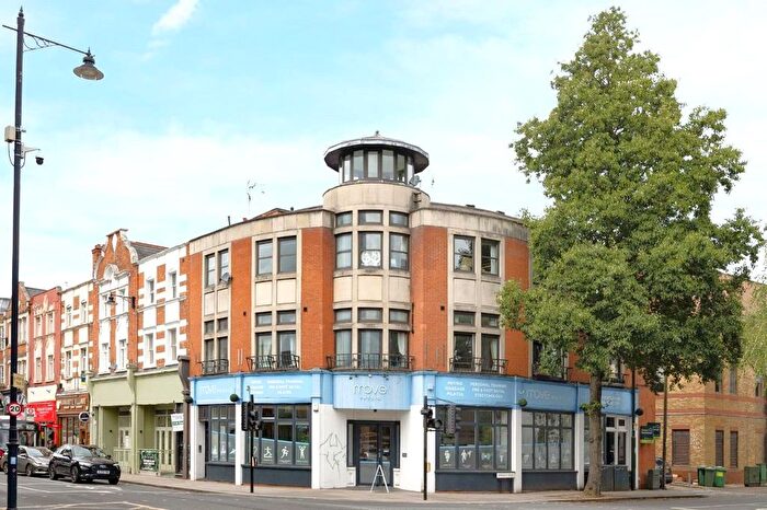 2 Bedroom Flat To Rent In Arragon Road, Twickenham, TW1