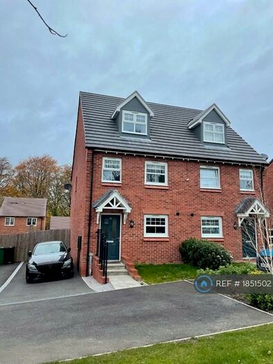 3 Bedroom Semi-Detached House To Rent In Clarendon Road, Manchester, SK14