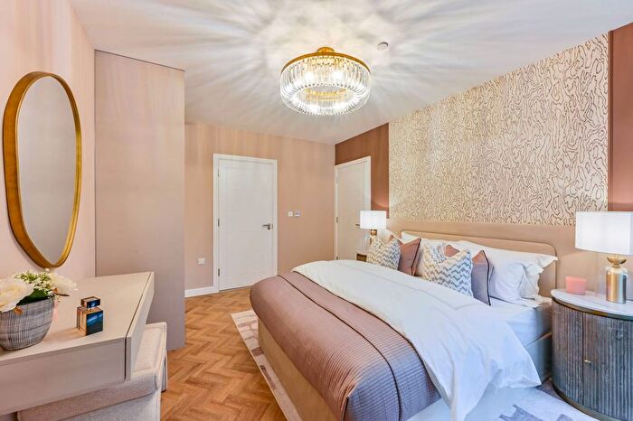 2 Bedroom Flat For Sale In North West Quarter, Queen's Park, NW6