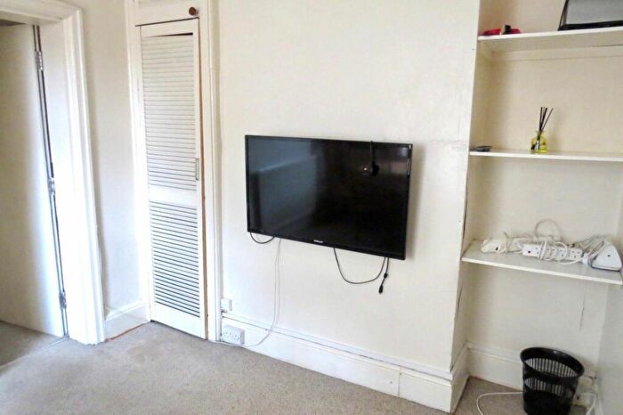 5 Bedroom House To Rent In Student Five Double Bedrooms, Winton, P05