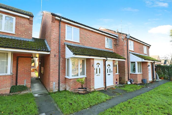 1 Bedroom Terraced House For Sale In Park View Court, High Wycombe, HP12