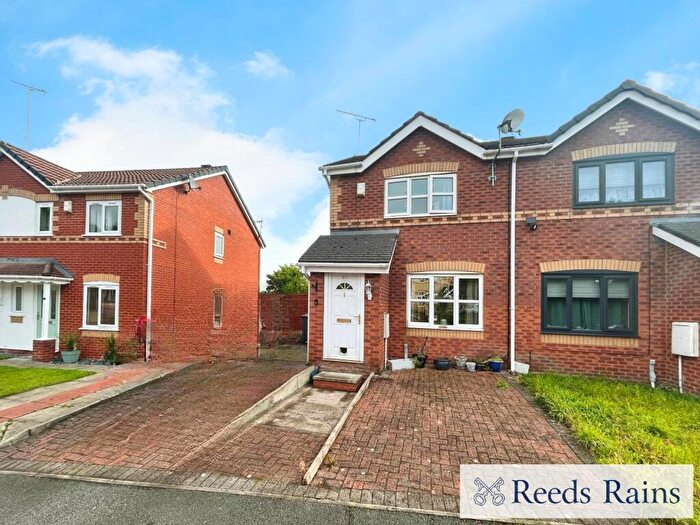 2 Bedroom Semi-Detached House For Sale In Maurice Street, Salford, Greater Manchester, M6