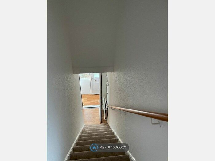 2 Bedroom Semi-Detached House To Rent In Vicarage Road, Sittingbourne, ME10