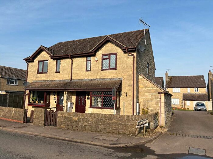 3 Bedroom Semi-Detached House For Sale In The Close, Hambidge Lane, Lechlade, Gloucestershire, GL7