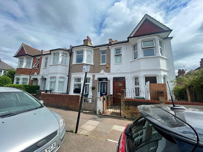 1 Bedroom Flat To Rent In Stirling Road, London, N22