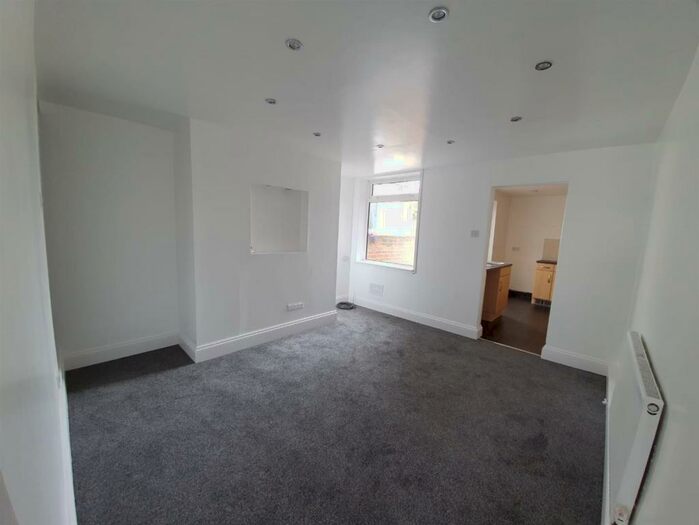 2 Bedroom Terraced House To Rent In Leeming Lane South, Mansfield Woodhouse, NG19