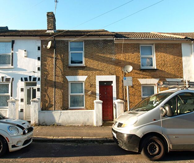 2 Bedroom Terraced House To Rent In Gillingham, ME7