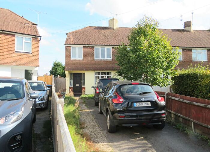 3 Bedroom Property To Rent In Copse Close, West Sussex, RH19
