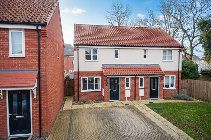 2 Bedroom Semi-Detached House For Sale In Sheppard Drove, Wymondham, NR18