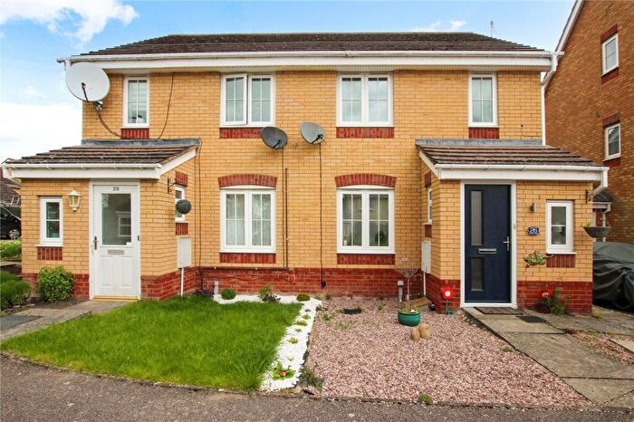 3 Bedroom House To Rent In Farriers Way, Houghton Regis, Dunstable, LU5