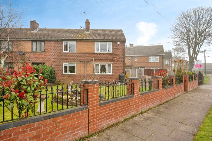 3 Bedroom Semi-Detached House For Sale In New Street, Blaxton, Doncaster, DN9