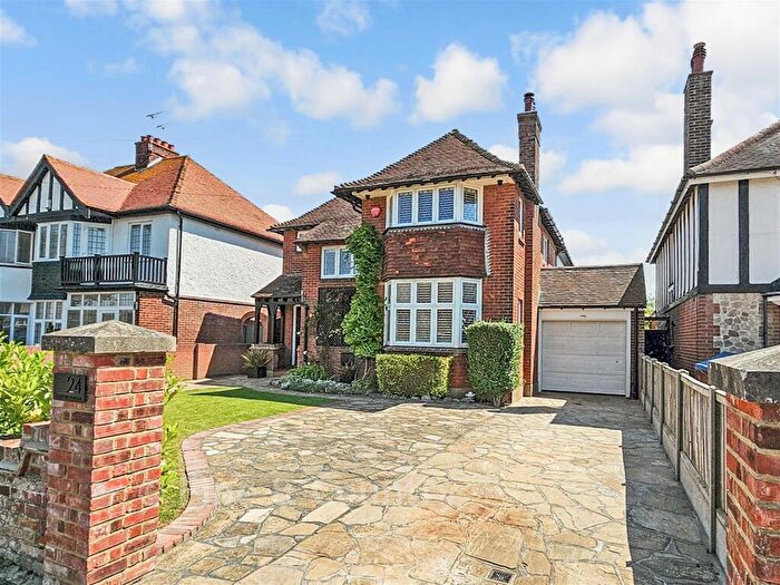 4 Bedroom Detached House For Sale In Gresham Avenue, Westbrook, Margate, Kent, CT9