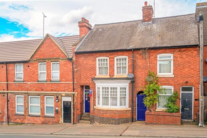2 Bedroom Terraced House For Sale In Meadow Road, Kettering, NN16