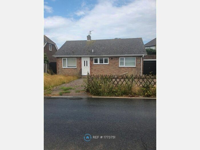 2 Bedroom Bungalow To Rent In Adisham Rd, Canterbury, CT4