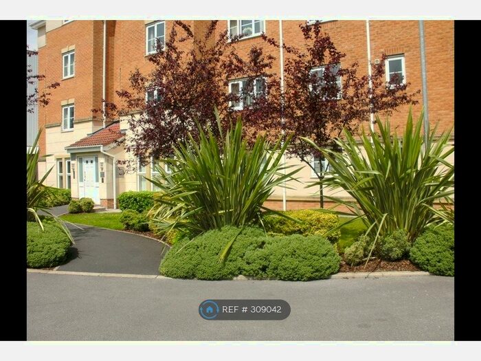 2 Bedroom Flat To Rent In Reddish, Stockport, SK5