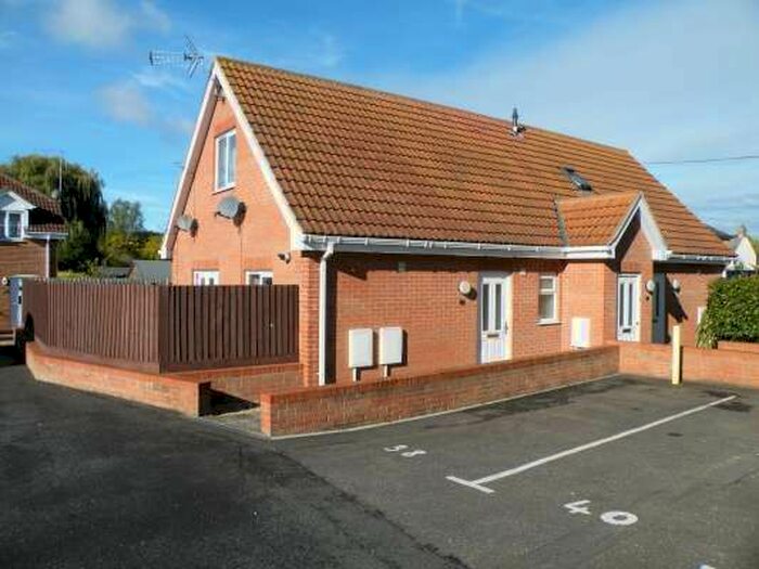 1 Bedroom Flat To Rent In South Street, Stanground, Peterborough PE2