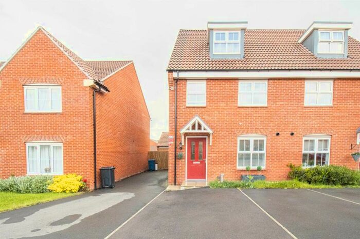 3 Bedroom Semi-Detached House To Rent In Bartholomew Close, Edwalton, Nottingham, Nottinghamshire, NG12