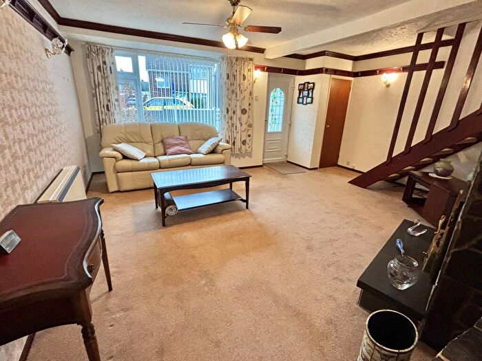 3 Bedroom Semi-Detached House For Sale In Wareham Road, Blaby, Leicester, Leicestershire., LE8