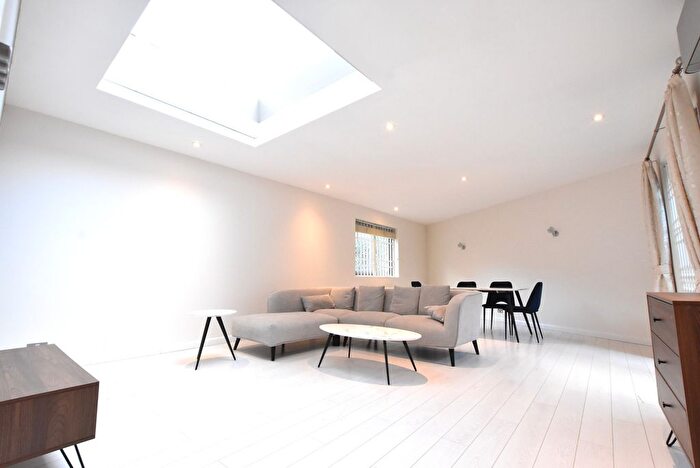 2 Bedroom Flat To Rent In Hamilton House, St. Johns Wood, London, NW8