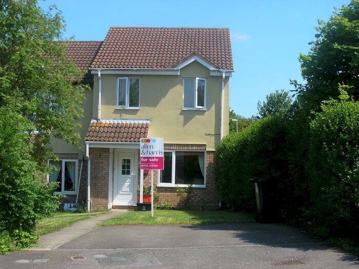 3 Bedroom House To Rent In Basil Close, Swindon, SN2