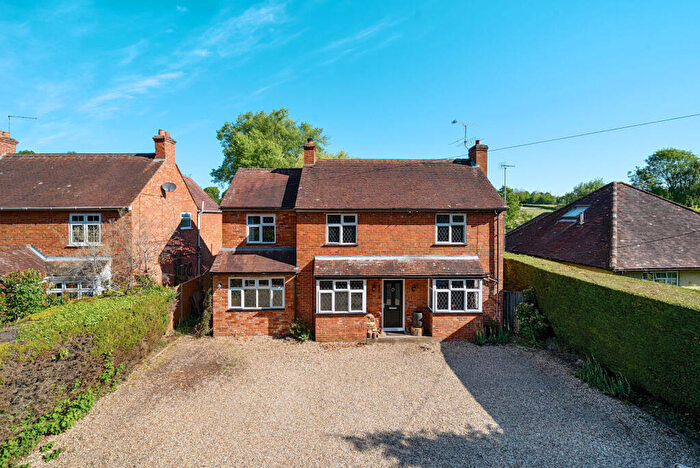 5 Bedroom Detached House For Sale In Seale Lane, Seale, Farnham, GU10