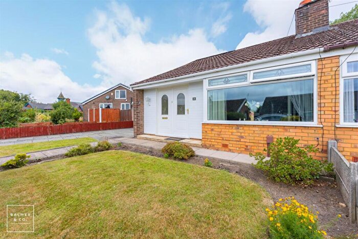 2 Bedroom Semi-Detached Bungalow For Sale In Hope Fold Avenue, Atherton, M46