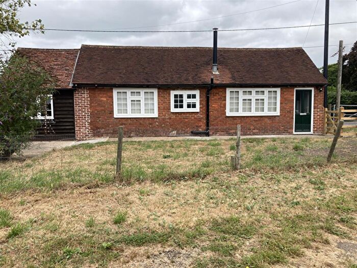 2 Bedroom Detached Bungalow To Rent In Browns Farm Lodge, Grange Rd, St Michael, Tenterdenkent, TN30