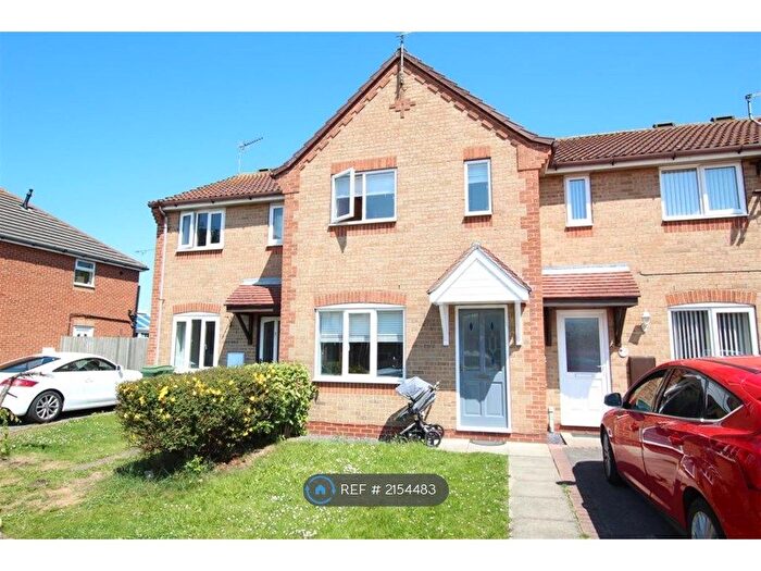 3 Bedroom Terraced House To Rent In The Birches, Hornsea, HU18
