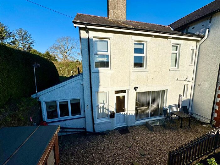 2 Bedroom Semi-Detached House For Sale In Cae Hendy, Llanbedrog, Pwllheli, LL53