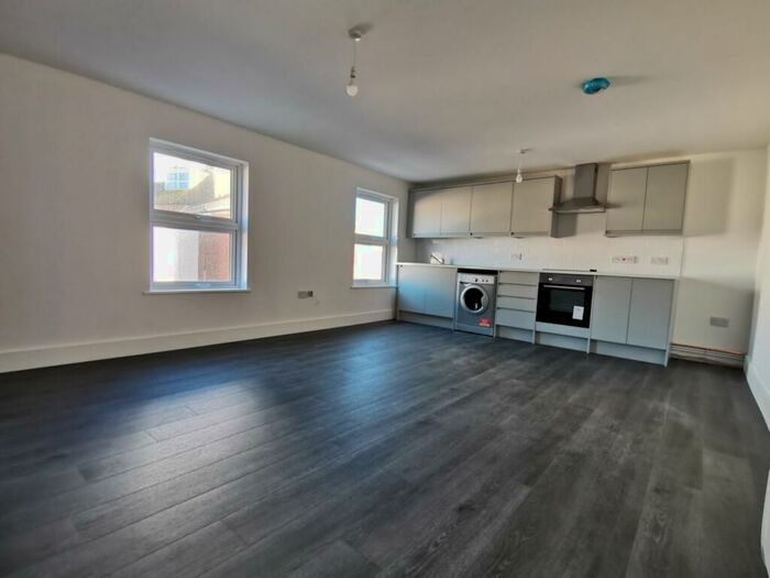 1 Bedroom Flat To Rent In Marine Terrace, Folkestone, CT20
