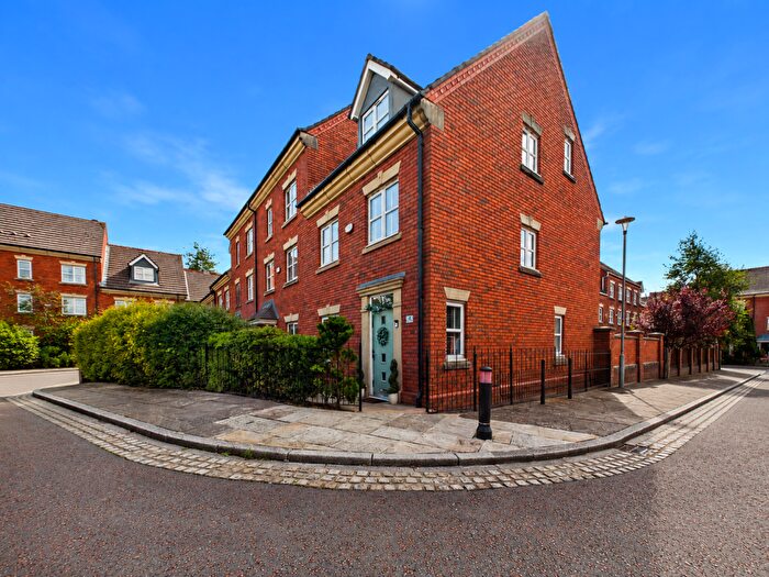 3 Bedroom End Of Terrace House For Sale In Ladybank Avenue, Fulwood, PR2
