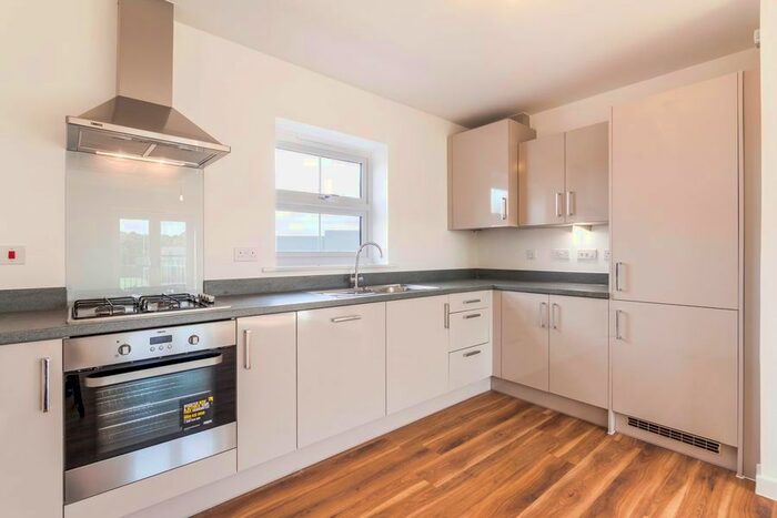 2 Bedroom Flat To Rent In William Heelas Way, Wokingham, RG40