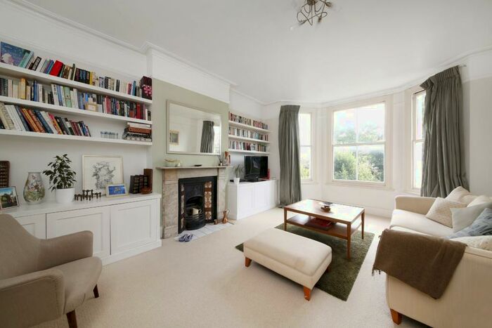 1 Bedroom Apartment To Rent In Beckwith Road, Herne Hill, London, SE24