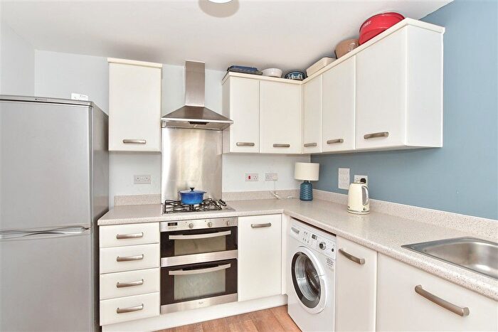 3 Bedroom Terraced House For Sale In Locks Yard, Headcorn, Ashford, Kent, TN27