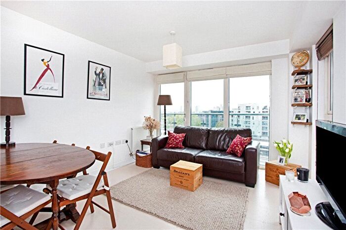 1 Bedroom Flat For Sale In Davoll Court, Marine Street, London, SE16